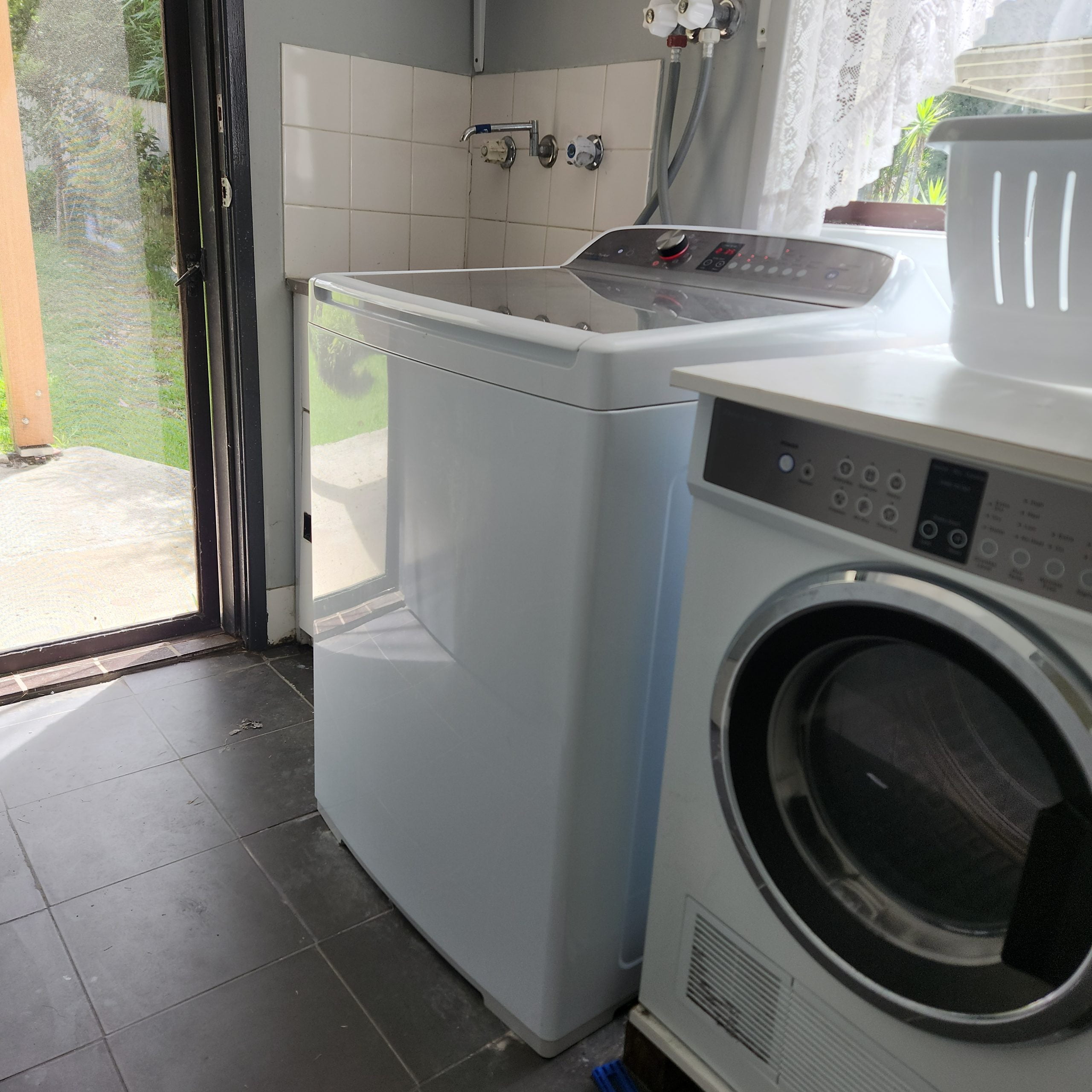 Fisher & Paykel top loader washing machine washer repair repairs albion park port kembla warrawong appliance repairs